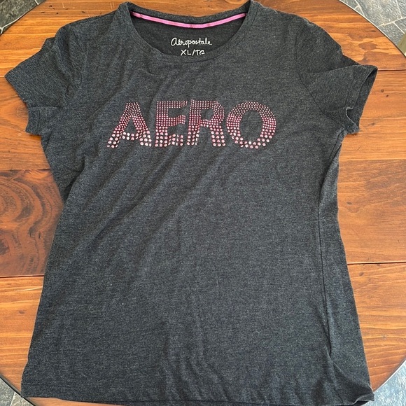 Aeropostale Tops - Gray Aéropostale Shirt